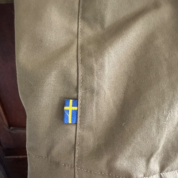 Fjallraven Women's Kiruna Padded Parka - Picture 3 of 6